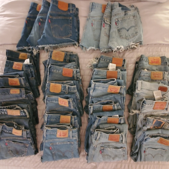 PRE FALL Levi's collection sale!VINTAGE AND CONTEMPORARY! 24 to 27 Don't miss it - Picture 1 of 2